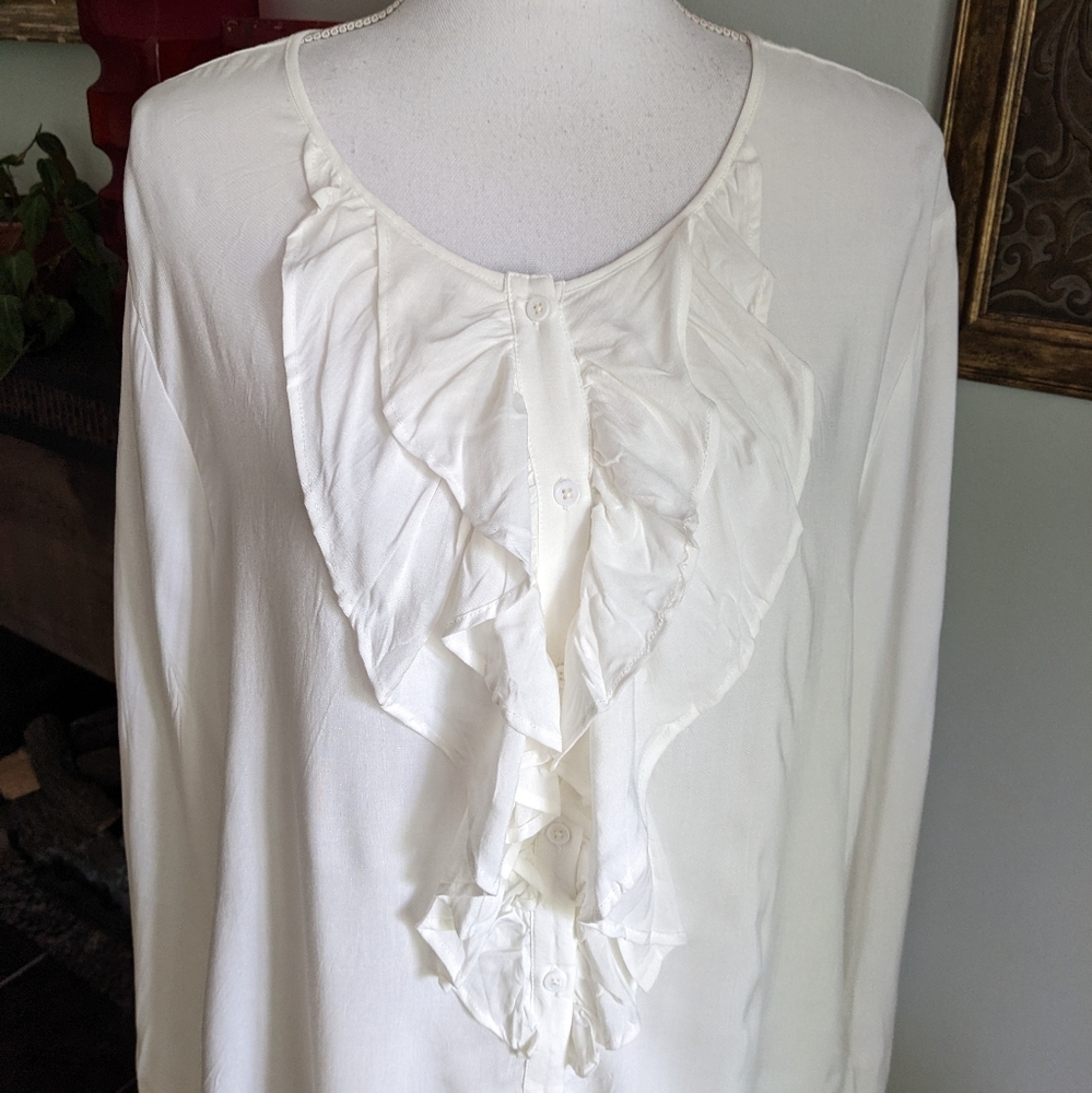 Sundance Cream Ruffle Front Blouse - Picture 2 of 8